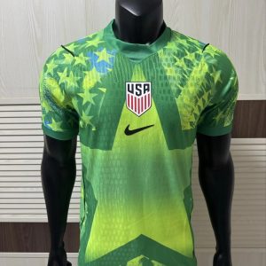 26-27 USA Goalkeeper Kit Player Version S-2XL.jpg
