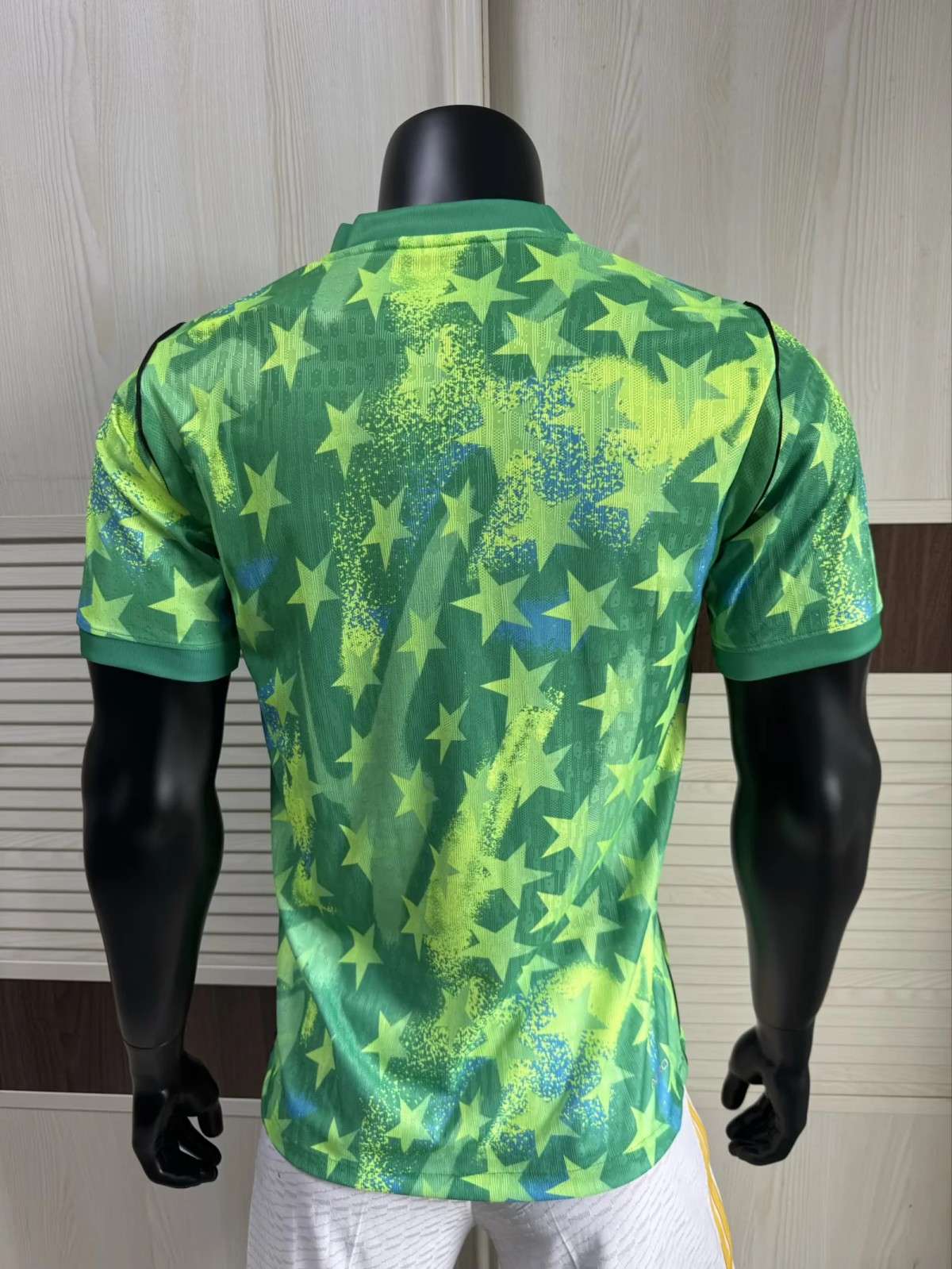 26-27 USA Goalkeeper Kit Player Version S-2XL.jpg - Image 2